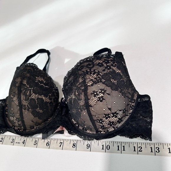 Victoria secret’s Ángels lace bra 34C - Picture 9 of 9